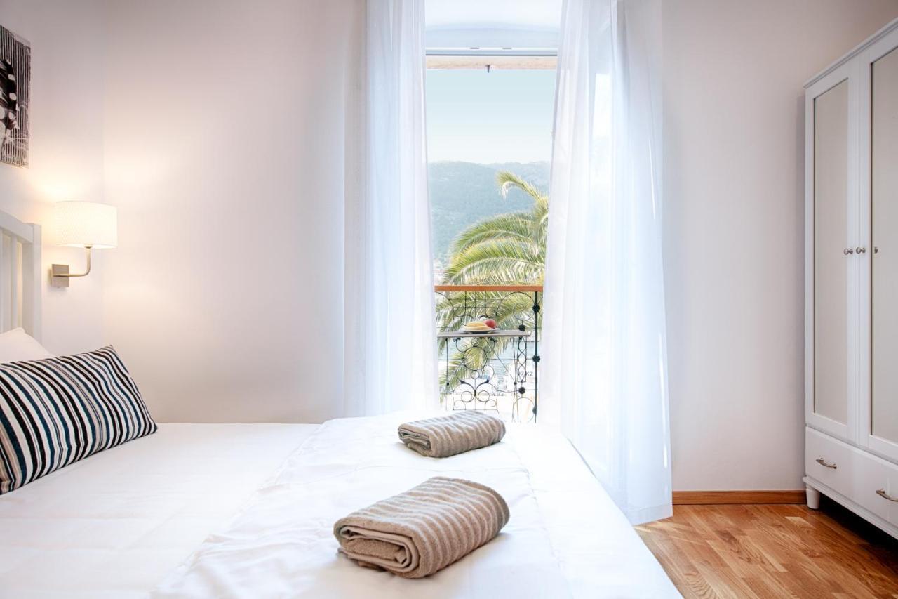 Seafront Rooms Koluna Komiža Extérieur photo