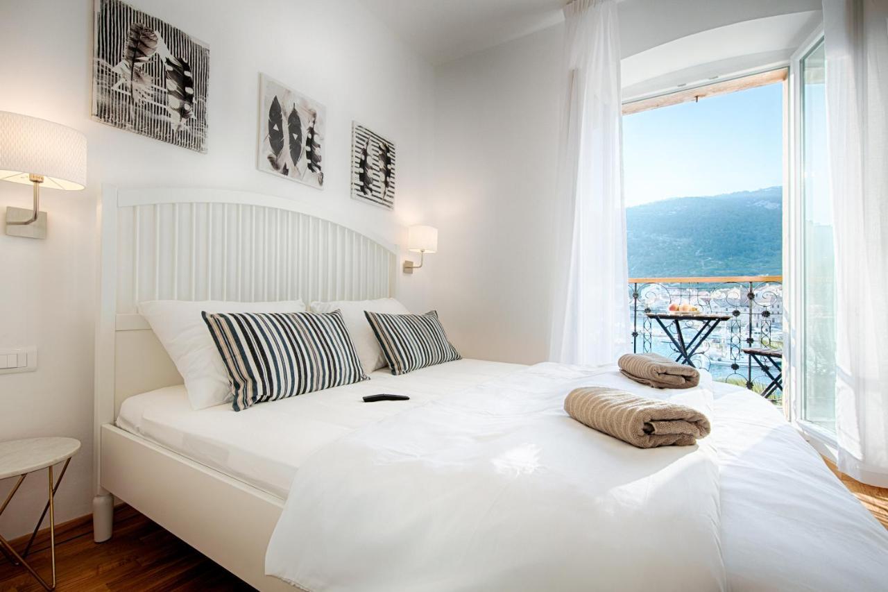 Seafront Rooms Koluna Komiža Extérieur photo