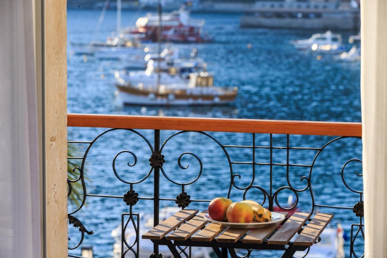 Seafront Rooms Koluna Komiža Extérieur photo