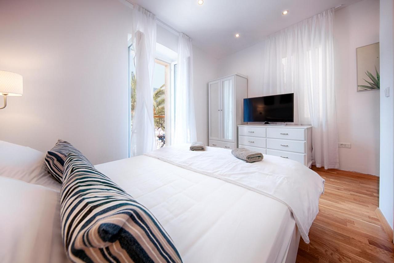 Seafront Rooms Koluna Komiža Extérieur photo