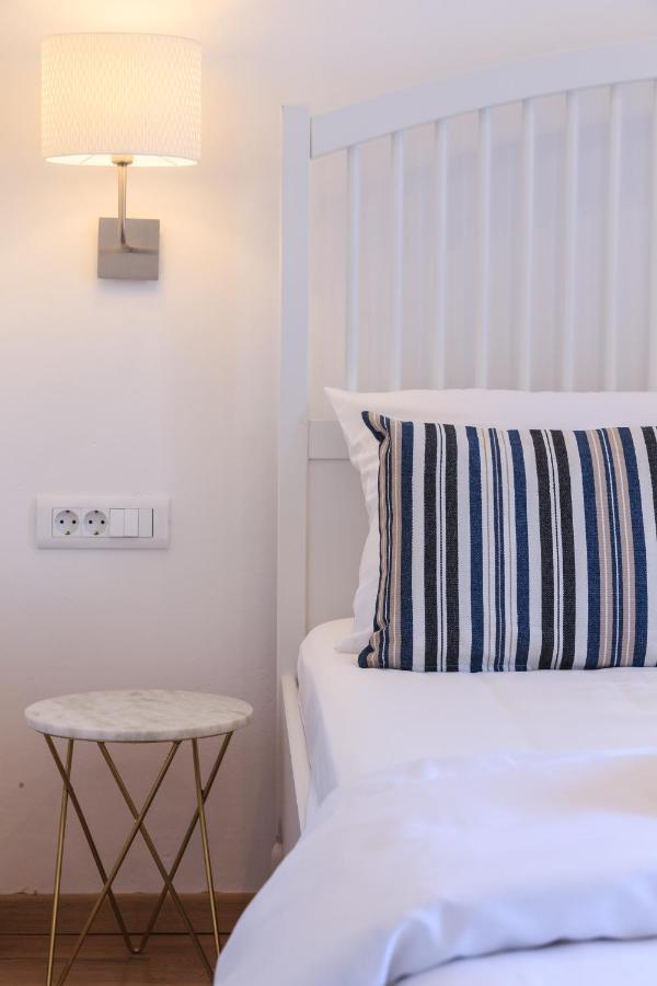 Seafront Rooms Koluna Komiža Extérieur photo