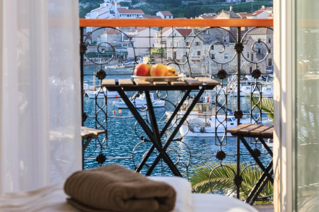 Seafront Rooms Koluna Komiža Extérieur photo