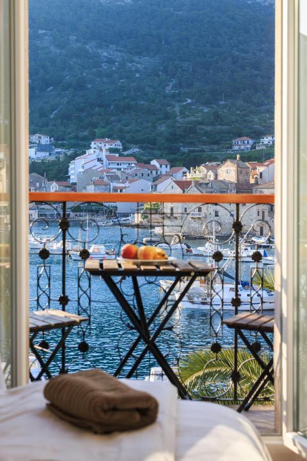 Seafront Rooms Koluna Komiža Extérieur photo